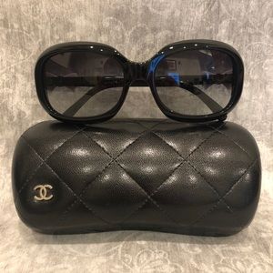 CHANEL 5170 Sunglasses with White Bow Side Detail